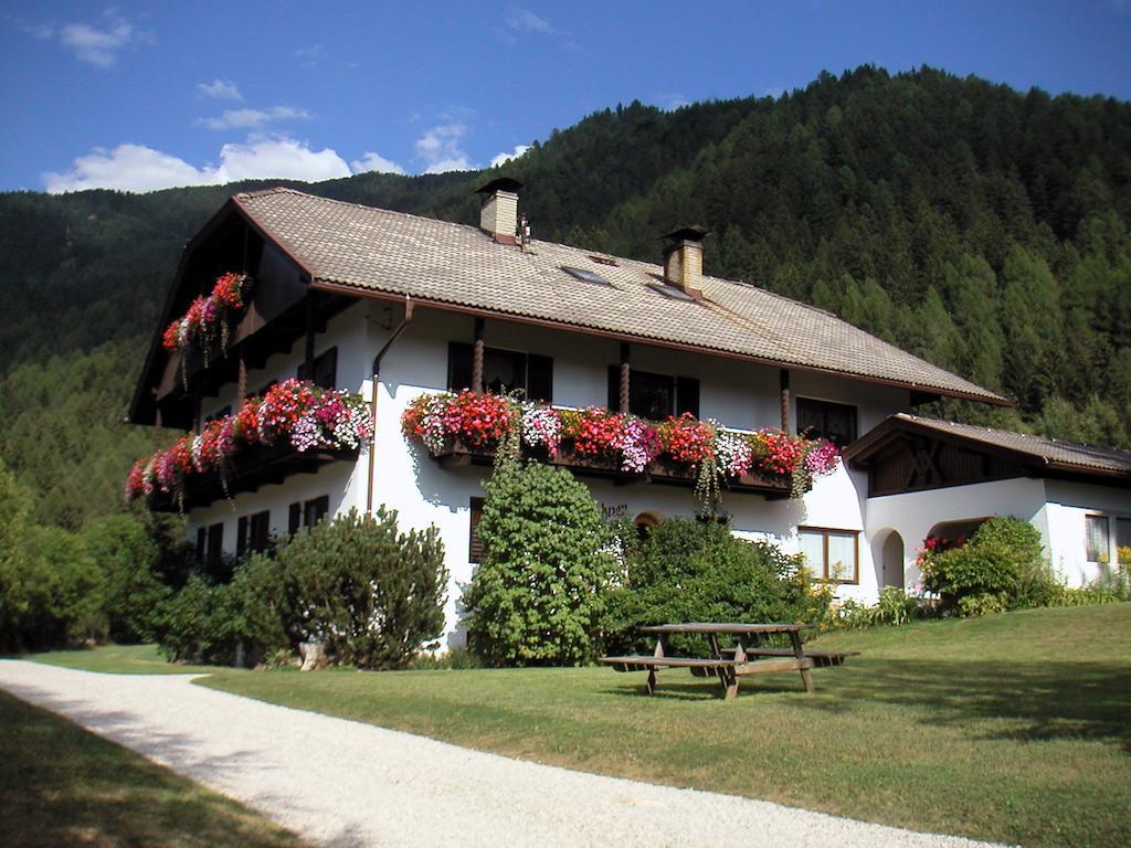 Oberlechnerhof Bed & Breakfast Rasun di Sopra Exterior photo